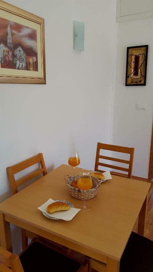 Ferienwohnung Apartman Relax Marina Exterior foto