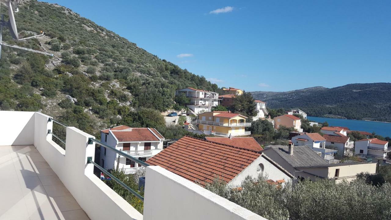 Ferienwohnung Apartman Relax Marina Exterior foto