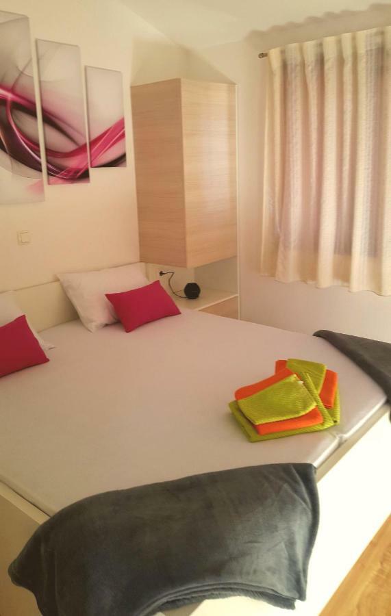 Ferienwohnung Apartman Relax Marina Exterior foto