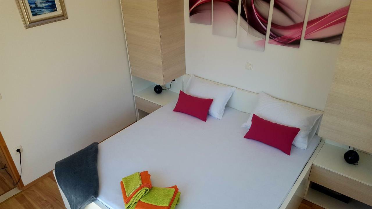 Ferienwohnung Apartman Relax Marina Exterior foto