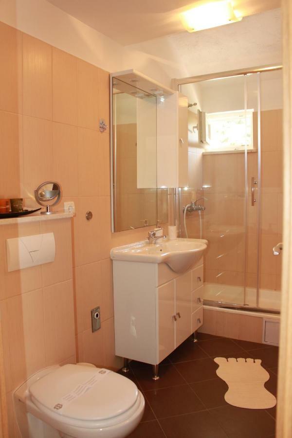 Ferienwohnung Apartman Relax Marina Exterior foto